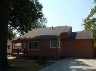 124 W 11th St, Ottawa, KS 66067