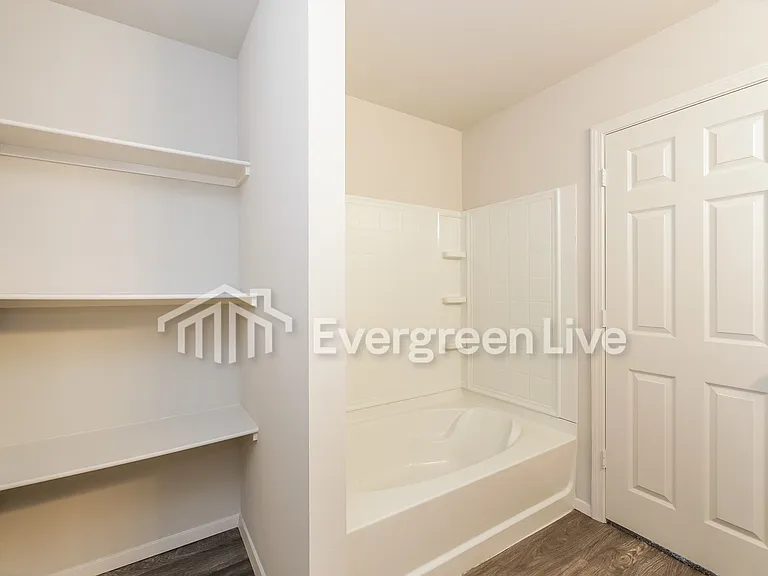 120 Ellis Dr — Photo 7