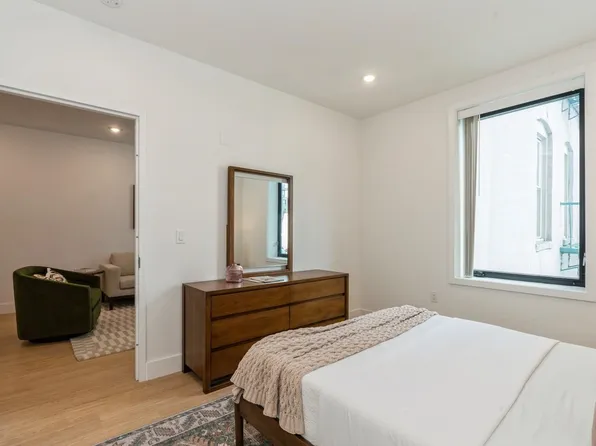 30 3 Vroom Street image 12 of 27