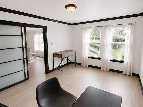 4th image of 754 Cedarwood Dr