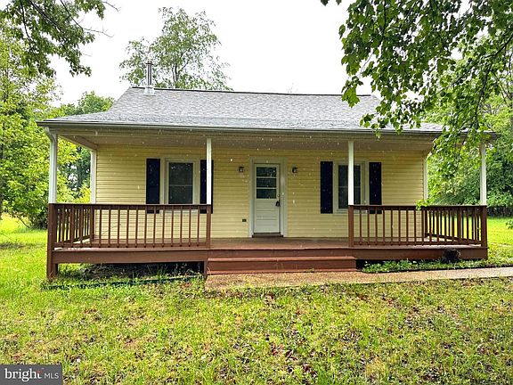 3rd image of 18163 Monrovia Rd
