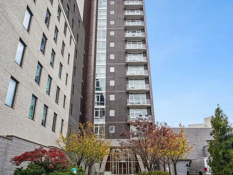 11-24 31st Ave #12C — Photo 14
