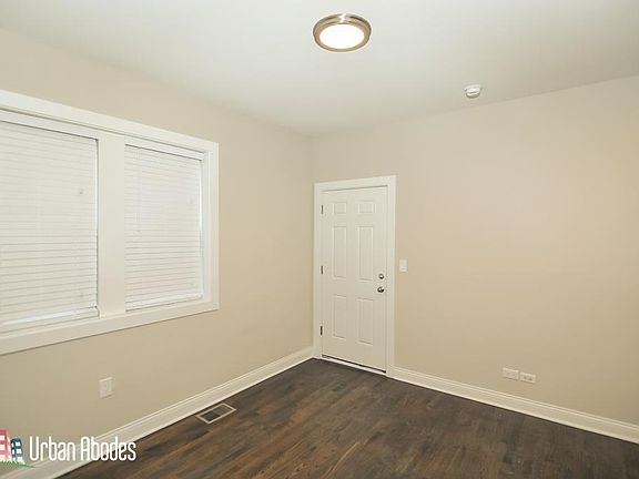 4th image of 2230 N Sawyer Ave #Ua3w