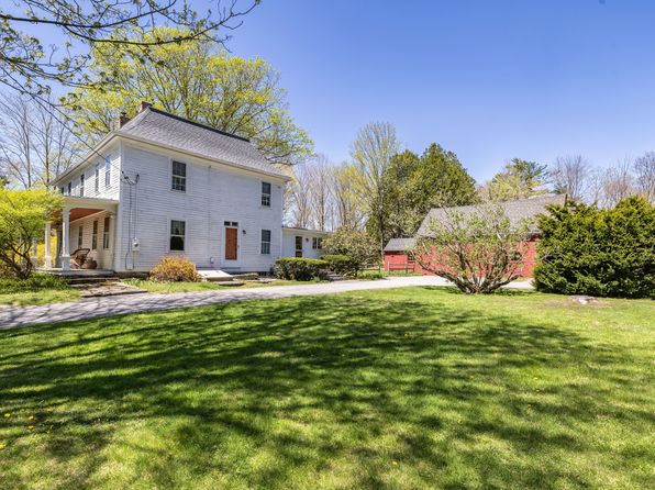 11 Centre St, Mansfield, CT 06250