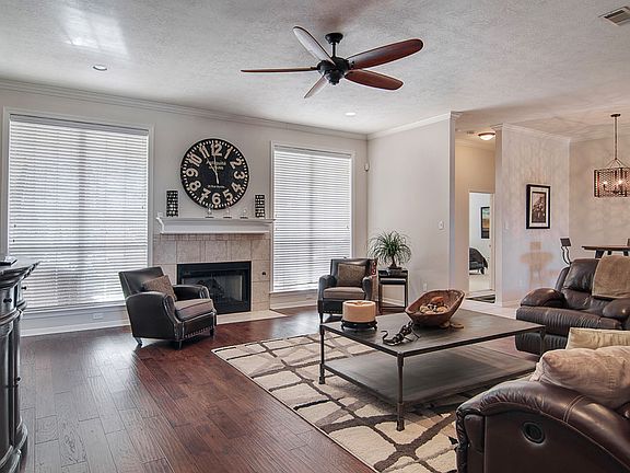 4th image of 9321 Whitney Ln