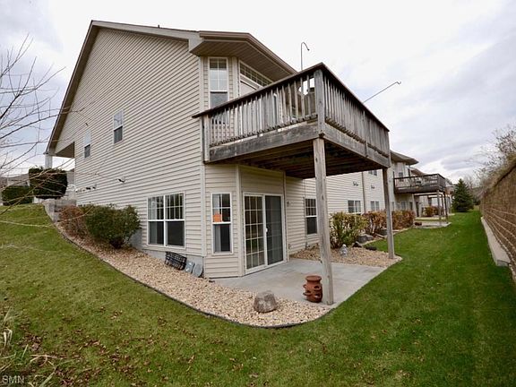 4th image of 3068 Chisholm Ct N