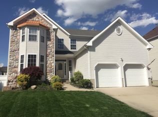 16 Colts Gait Rd, Marlton, NJ 08053