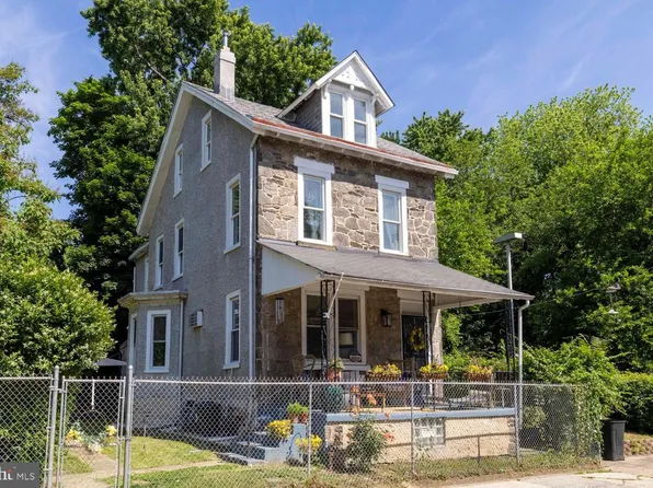 121 E Pleasant St, Philadelphia, PA 19119