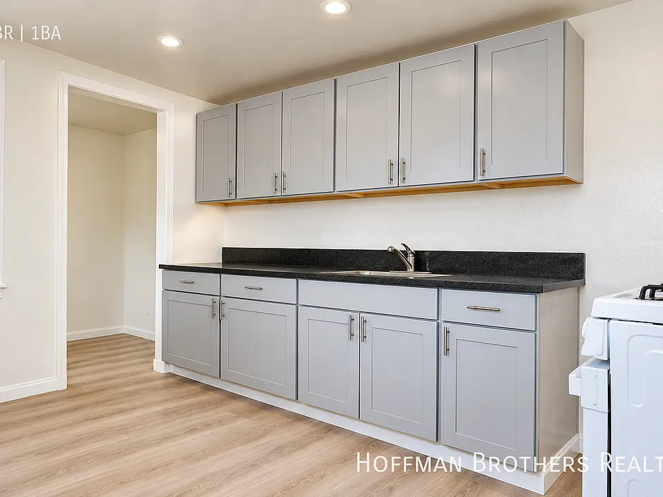 9418 Compton Ave #FRONT HOUSE
