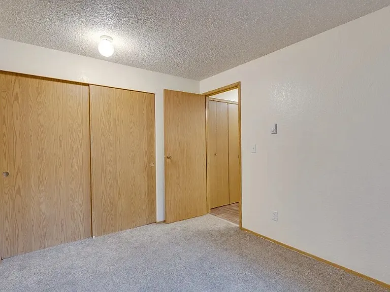 Evergreen Residences — Photo 21