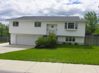 812 Adobe Dr, Great Falls, MT 59404