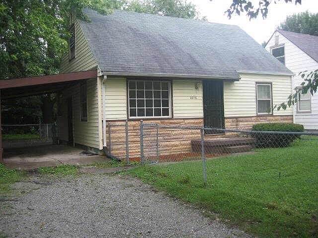 1st image of 4406 N Primrose Ave