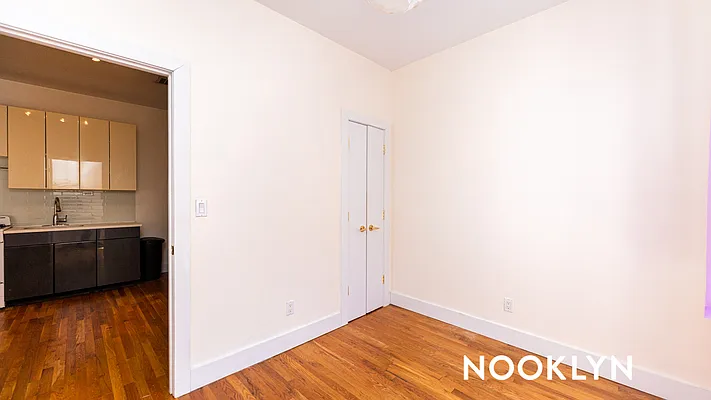 Rented by Nooklyn NYC LLC | media 7