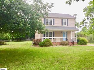 305 Laurel Tree Ln, Simpsonville, SC 29681