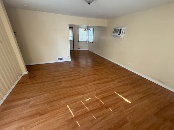 (undisclosed Address), Hicksville, NY 11801