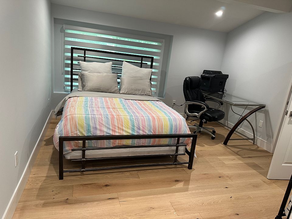 2nd image of 7319 Darby Ave #Sb9