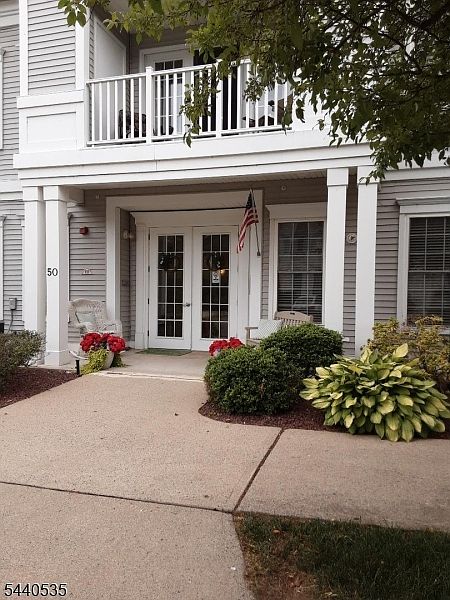 1st image of 5011 Brookfield Glen Dr