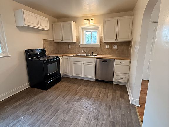 4th image of 1906 8th St