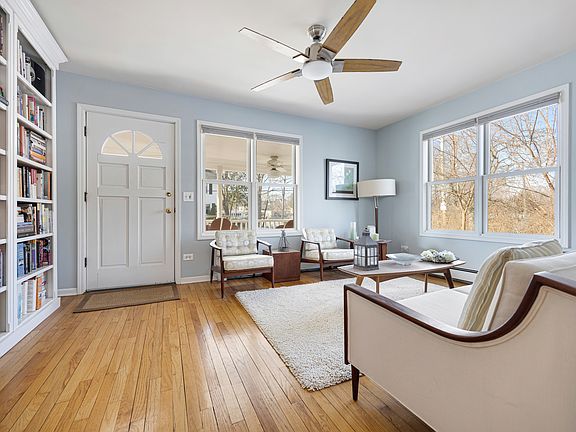 4th image of 206 Water St