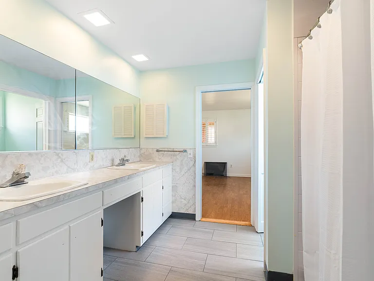 101 Roseneath Ave — Photo 7