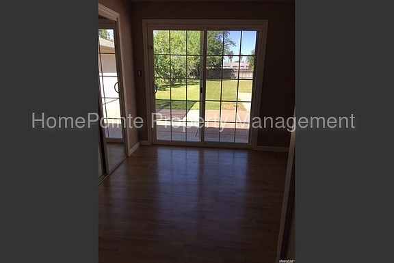 4th image of 4929 Sunshine Ln