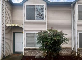 2501 E 2nd St APT 6, Newberg, OR 97132