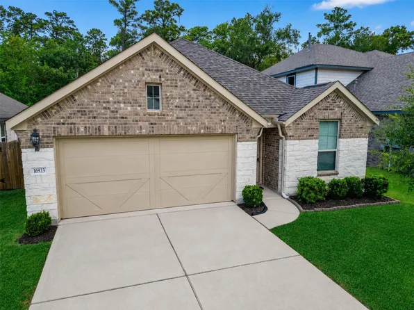 16923 Lagos Ln, Crosby, TX 77532