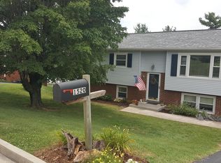 1520 Brushy Mountain Dr, Salem, VA 24153