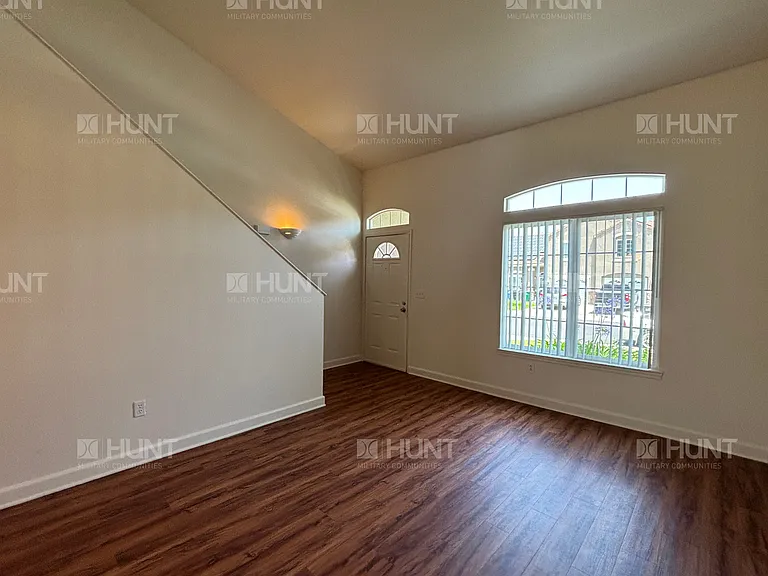 336 Ponmunjom Cir — Photo 6