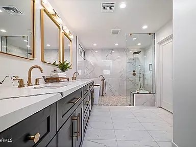 8725 E Malcomb Dr — Photo 8