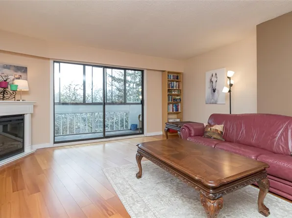 3962 Cedar Hill Rd #317, Saanich, BC V8N 3B8