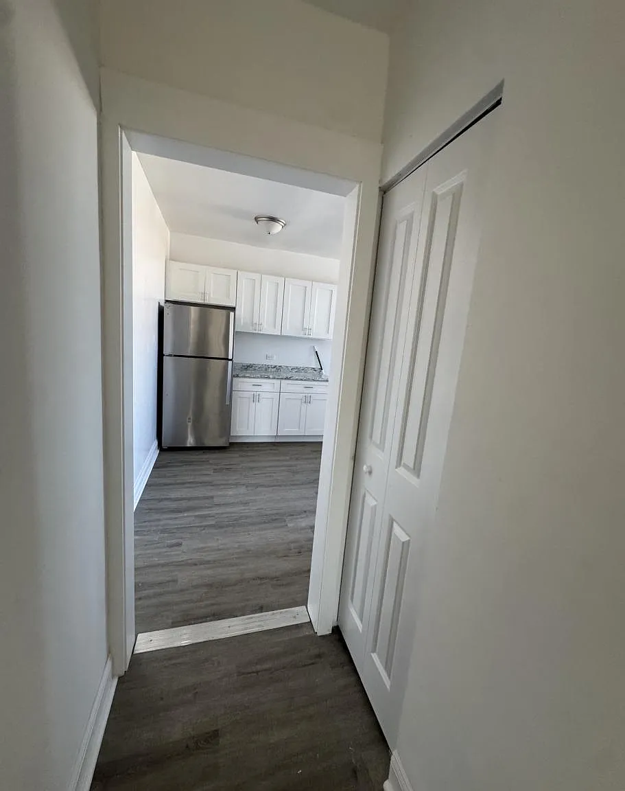 1650 West Morse Avenue #3 — Photo 3