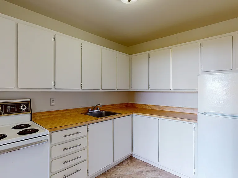 3301 Uplands Dr — Photo 23