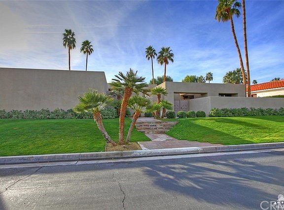 3rd image of 74877 S Cove Dr