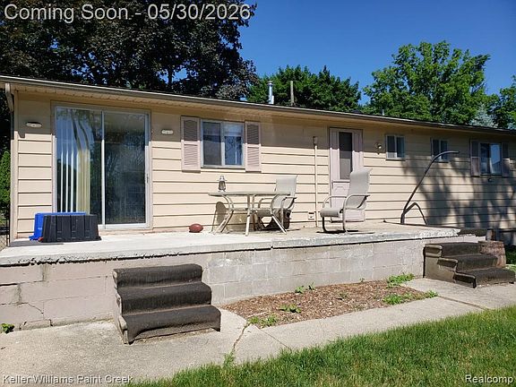 3rd image of 1867 Rustic Ln
