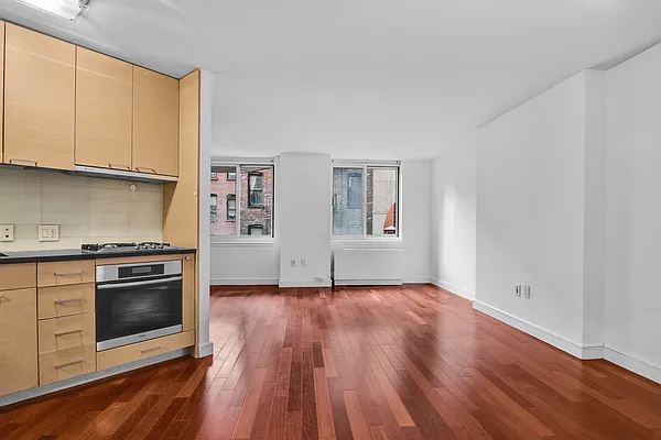 Rented by BARNES New York | media 2