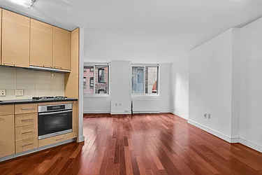 Rented by BARNES New York