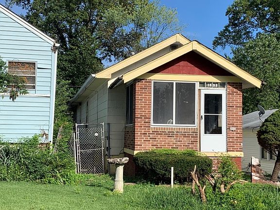 3rd image of 1332 Fairview Ave