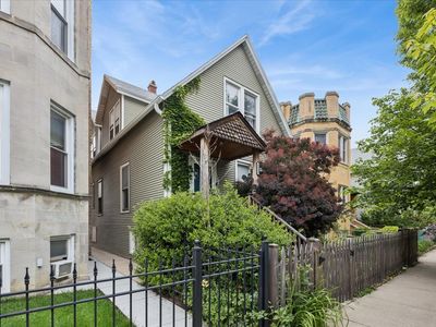 3322 W Belden Ave, Chicago, IL, 60647