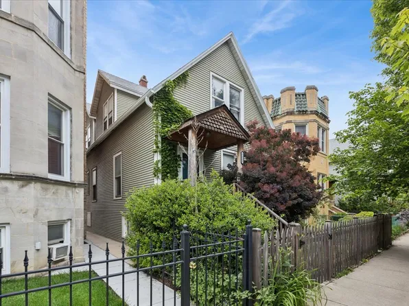 3322 W Belden Ave, Chicago, IL 60647