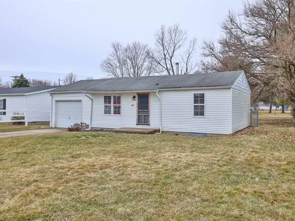 421 4th St, West College Corner, IN 47003