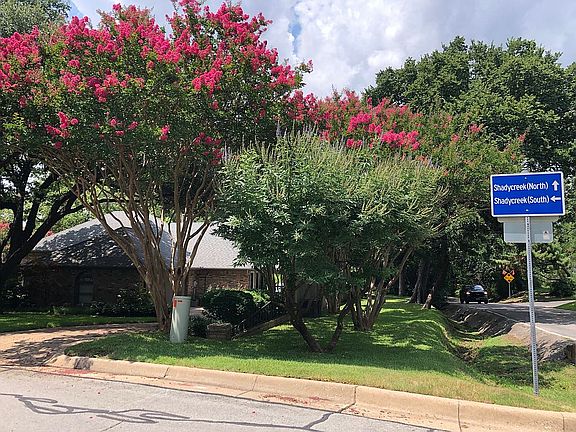 4th image of 3701 S Shadycreek Dr