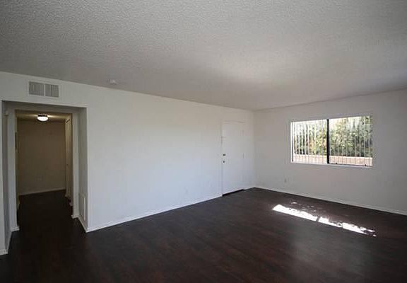 3rd image of 1310 E Acacia Ave APT 105