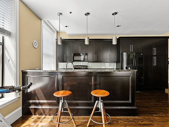 5th image of 888 S Michigan Ave Unit 903