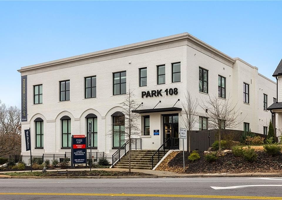 1st image of 108 Park Pl #306