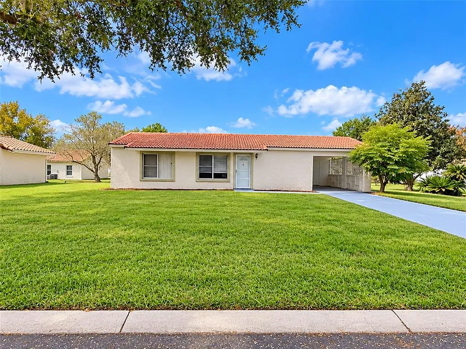 10116 Fairtree Ln