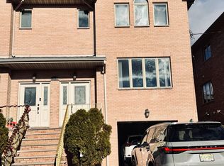 107 E Harwood Ter #B, Palisades Park, NJ 07650