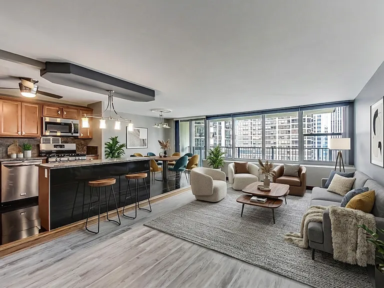 400 E Randolph St #3326 — Photo 9