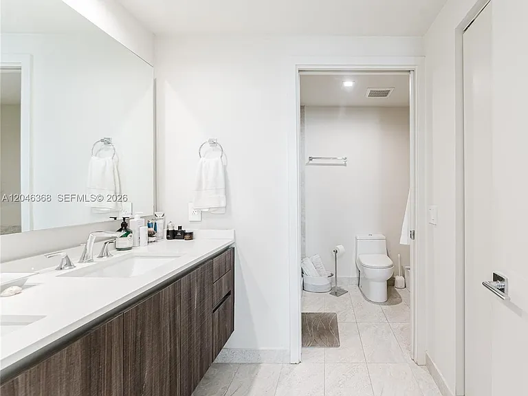 488 NE 18th St #1205 — Photo 18