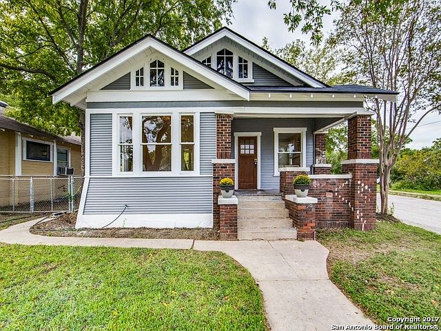 1st image of 946 W Gramercy Pl